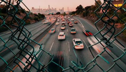 开云体育_ 德甲下半程的竞争态势：各队的策略与目标，德甲最佳开局