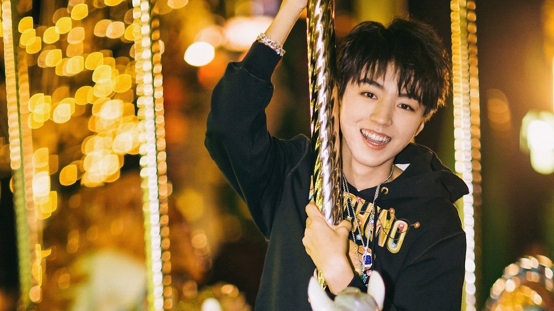 男子国家队加强体能训练提升耐力爆发力，男子体能训练方法